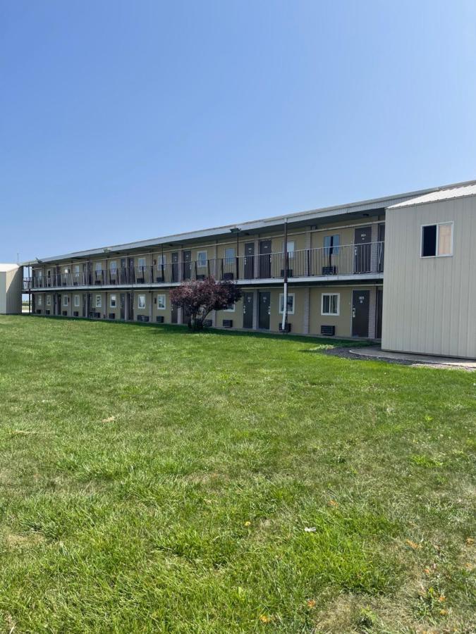 Relax Inn & Suites Mattoon Esterno foto